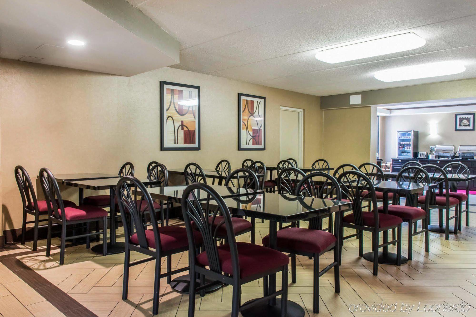 Best Western Harrisburg North Hotel Exterior photo
